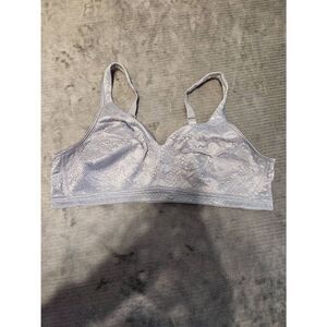 Playtex Womens 18 Hr Fittingly Fabulous Wirefree Bra Size 42C Gray 5453